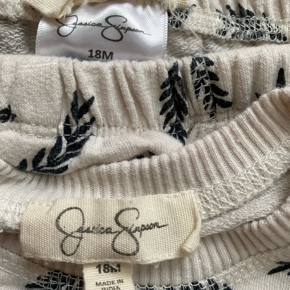 Jessica Simpson 18 month outfit. - Picture 3 of 3